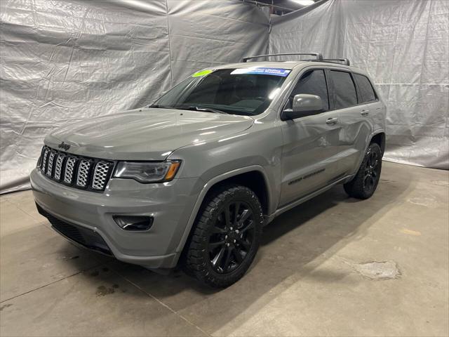 2022 Jeep Grand Cherokee Laredo X 4x4