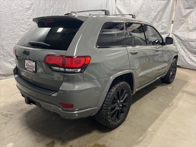 2022 Jeep Grand Cherokee Laredo X 4x4