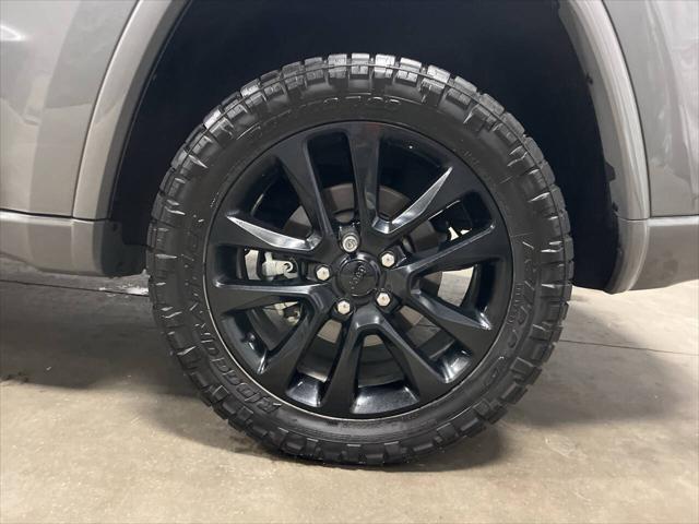 2022 Jeep Grand Cherokee Laredo X 4x4