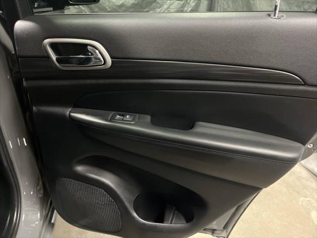 2022 Jeep Grand Cherokee Laredo X 4x4