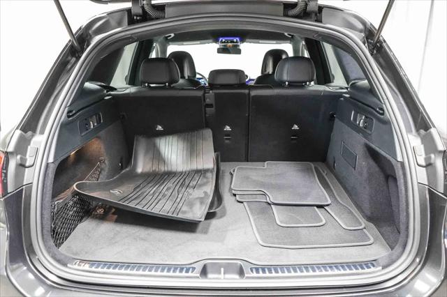 2025 Mercedes-Benz GLC SUV