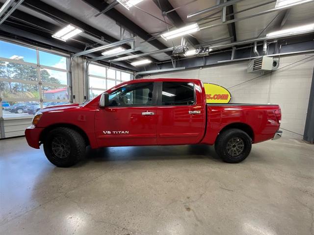 2006 Nissan Titan SE