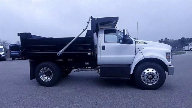 2027 Ford F-750 F-750 SD Diesel Straight Frame