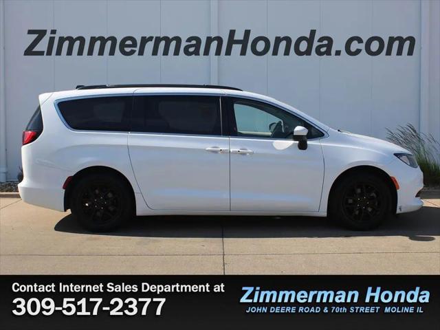 2021 Chrysler Voyager LXI for sale in Moline, IL