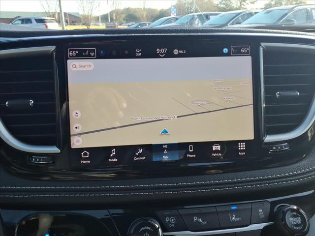 2024 Chrysler Pacifica Hybrid S Appearance Pkg