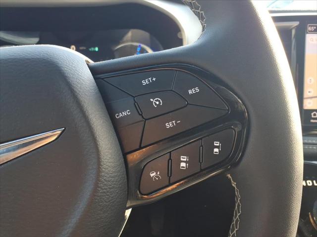 2024 Chrysler Pacifica Hybrid S Appearance Pkg