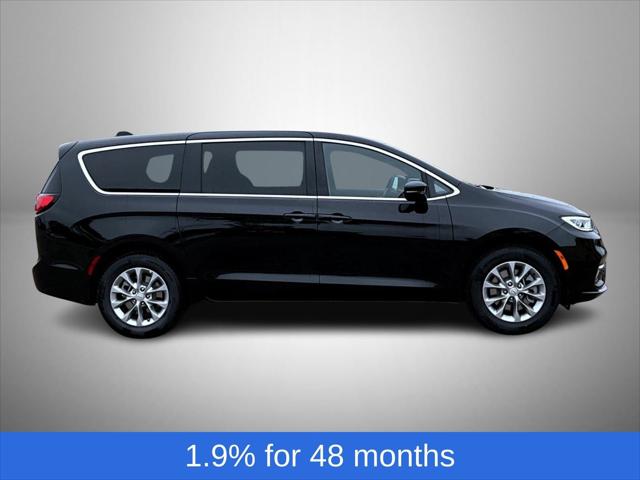 2026 Chrysler Pacifica Limited AWD
