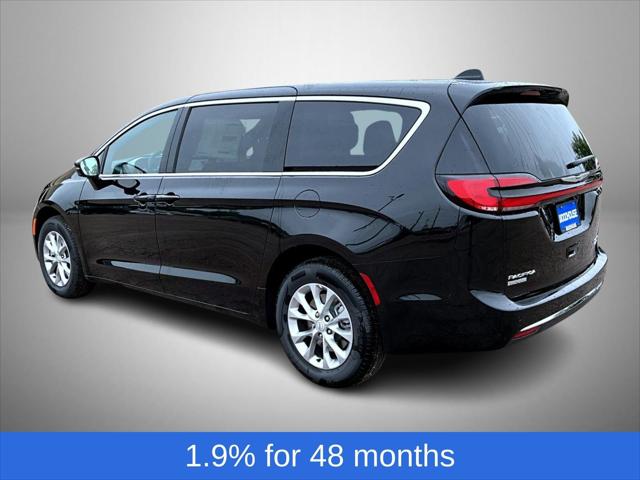 2026 Chrysler Pacifica Limited AWD