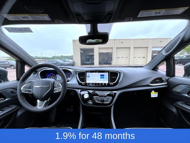 2026 Chrysler Pacifica Limited AWD