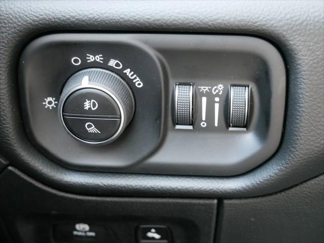 2026 Ram 1500 Big Horn Crew Cab 4x4 5'7" Box