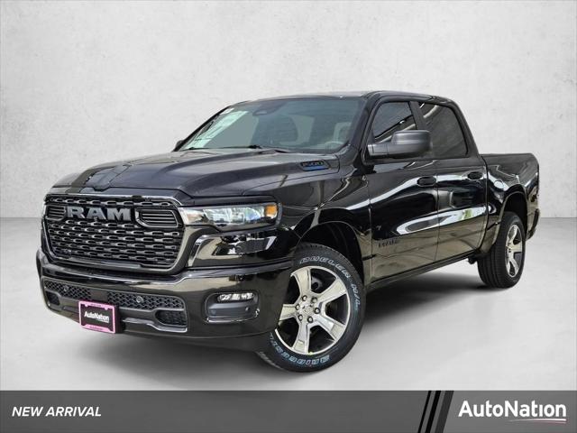 2026 RAM Ram 1500 RAM 1500 EXPRESS CREW CAB 4X2 57 BOX