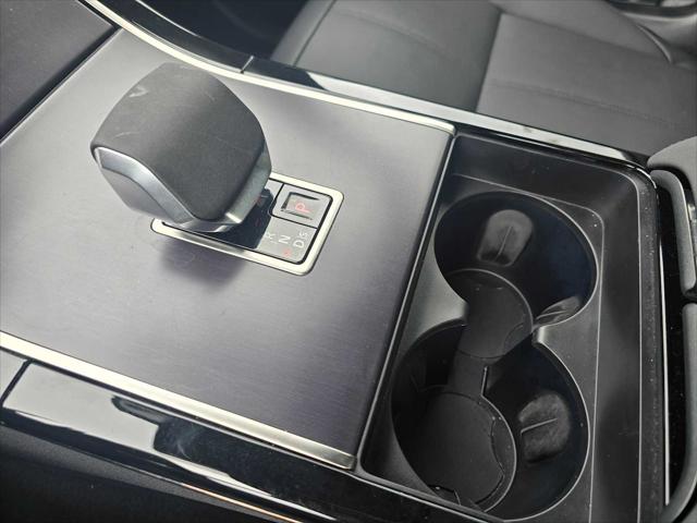 2026 Land Rover Range Rover Velar P250 Dynamic SE
