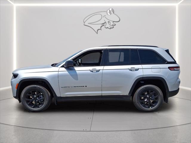 2026 Jeep Grand Cherokee GRAND CHEROKEE LAREDO ALTITUDE 4X4 2026 Jeep Grand Cherokee GRAND CHEROKEE LAREDO ALTITUDE 4X4