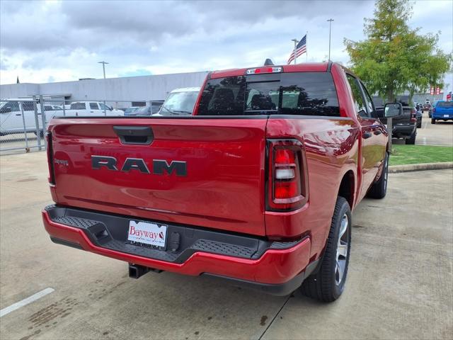 2026 RAM Ram 1500 RAM 1500 EXPRESS CREW CAB 4X2 57 BOX