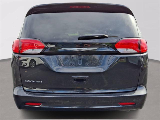 2024 Chrysler Voyager LX