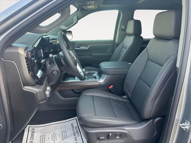 2026 GMC Sierra 1500 Crew Cab, Short Bed, SLT, 4WD