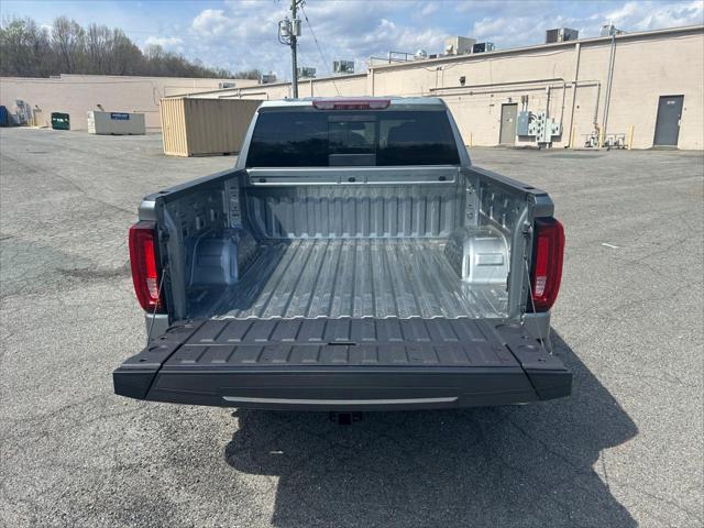 2026 GMC Sierra 1500 Crew Cab, Short Bed, SLT, 4WD