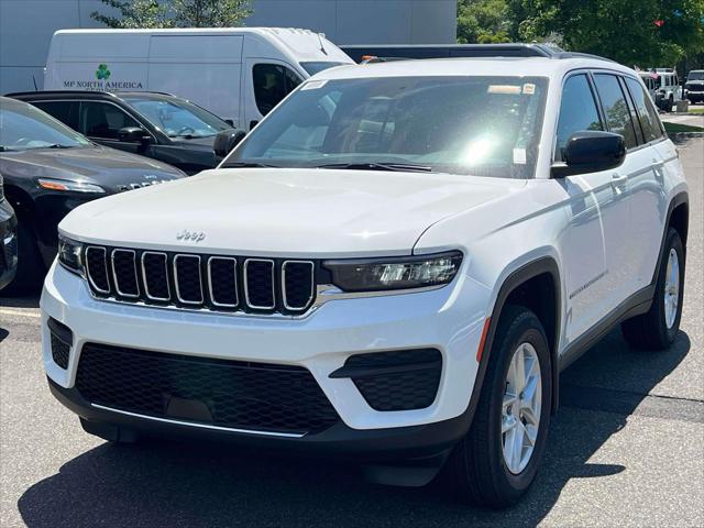 2026 Jeep Grand Cherokee GRAND CHEROKEE LAREDO X 4X4