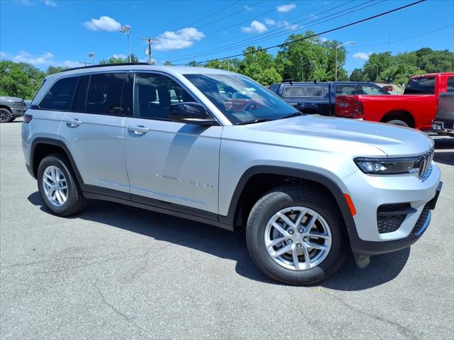 2026 Jeep Grand Cherokee GRAND CHEROKEE LAREDO X 4X4 2026 Jeep Grand Cherokee GRAND CHEROKEE LAREDO X 4X4