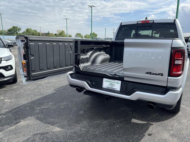 2026 Ram 1500 Laramie Crew Cab 4x4 5'7" Box