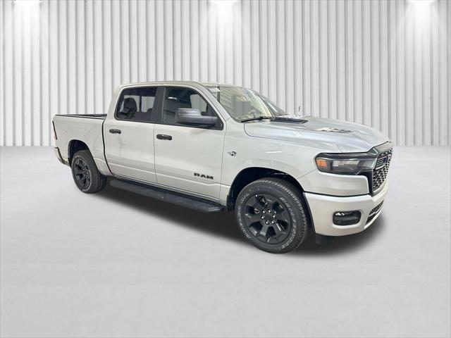 2026 RAM Ram 1500 RAM 1500 EXPRESS CREW CAB 4X4 57 BOX