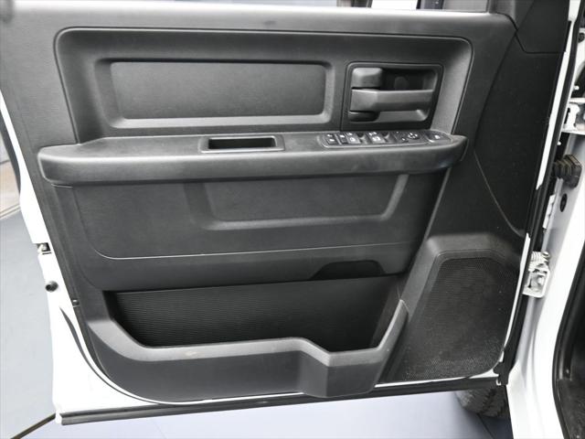 2024 Ram 3500 Tradesman Crew Cab 4x4 6'4" Box