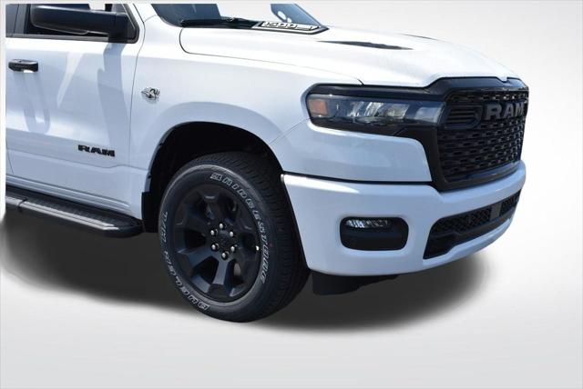 2026 RAM Ram 1500 RAM 1500 EXPRESS CREW CAB 4X4 57 BOX