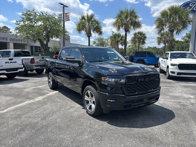2026 RAM Ram 1500 RAM 1500 EXPRESS CREW CAB 4X2 57 BOX