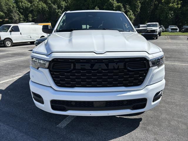 2026 RAM Ram 1500 RAM 1500 EXPRESS CREW CAB 4X2 57 BOX