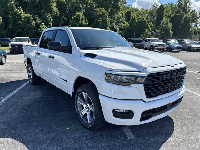 2026 RAM Ram 1500 RAM 1500 EXPRESS CREW CAB 4X2 57 BOX