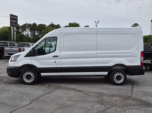 2026 Ford Transit Cargo Van T-250 148 Med Rf 9150 GVWR RWD