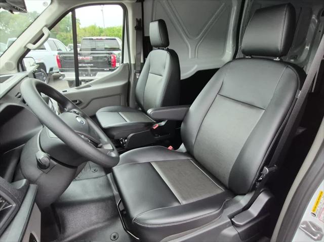 2026 Ford Transit Cargo Van T-250 148 Med Rf 9150 GVWR RWD