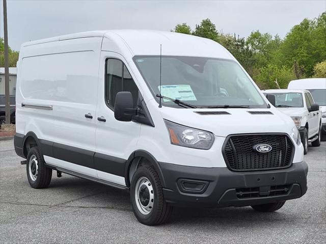 2026 Ford Transit Cargo Van T-250 148 Med Rf 9150 GVWR RWD