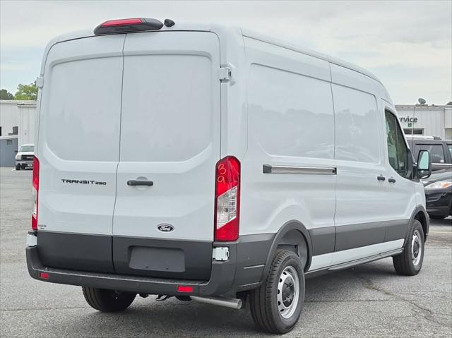 2026 Ford Transit Cargo Van T-250 148 Med Rf 9150 GVWR RWD
