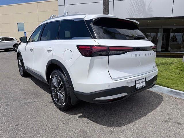 2027 INFINITI QX60 LUXE