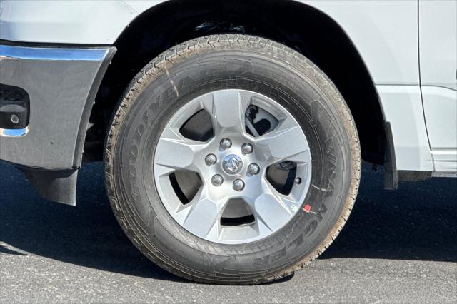 2026 Ram 1500 Tradesman Crew Cab 4x4 57 Box
