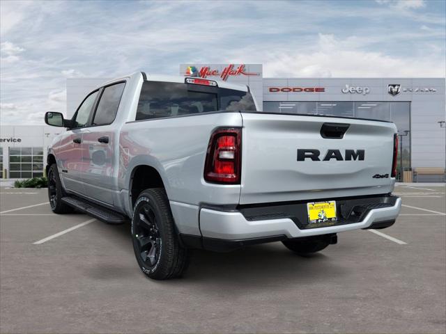 2026 RAM Ram 1500 RAM 1500 EXPRESS CREW CAB 4X4 57 BOX