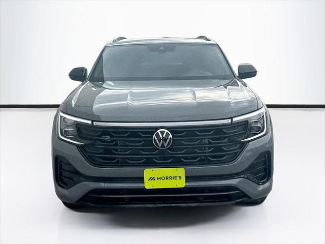 2026 Volkswagen Atlas Cross Sport SEL R-Line Black