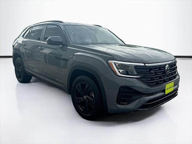 2026 Volkswagen Atlas Cross Sport SEL R-Line Black