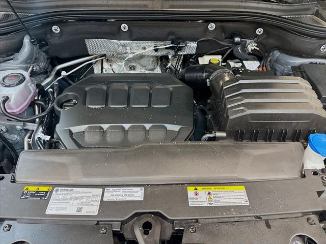 2026 Volkswagen Atlas Cross Sport SEL R-Line Black