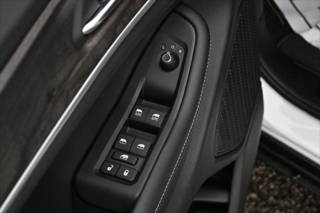 2026 Jeep Grand Cherokee Altitude 4x2
