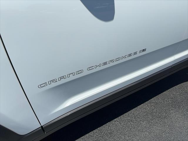 2026 Jeep Grand Cherokee 85th Anniversary Edition