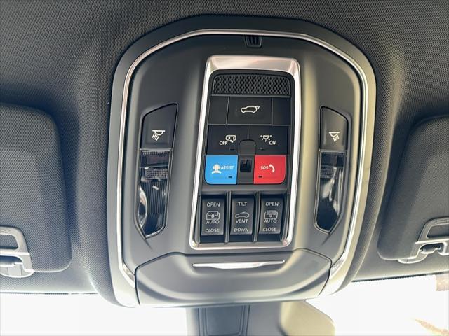 2026 Jeep Grand Cherokee 85th Anniversary Edition