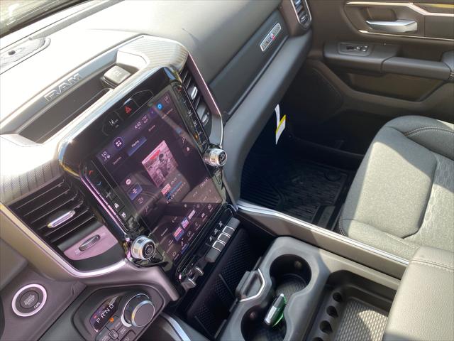 2026 Ram 1500 Lone Star Crew Cab 4x4 5'7" Box