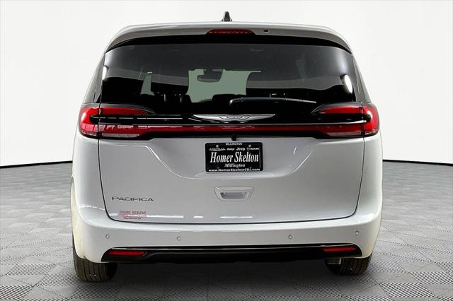 New 2026 Chrysler Pacifica Select For Sale in Millington, TN