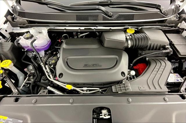 New 2026 Chrysler Pacifica Select For Sale in Millington, TN