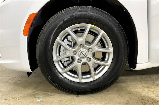 New 2026 Chrysler Pacifica Select For Sale in Millington, TN
