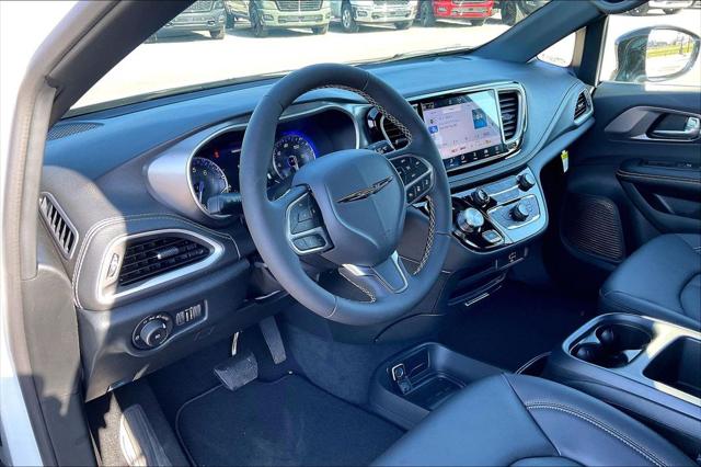 New 2026 Chrysler Pacifica For Sale in Millington, TN