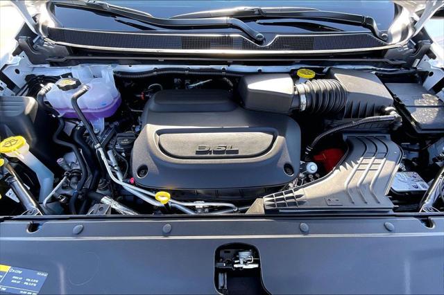 New 2026 Chrysler Pacifica For Sale in Millington, TN