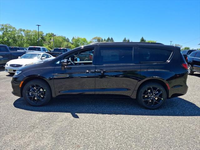 2026 Chrysler Pacifica Limited AWD